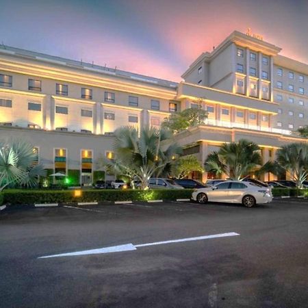 I Hotel Batam Nagoya Eksteriør bilde