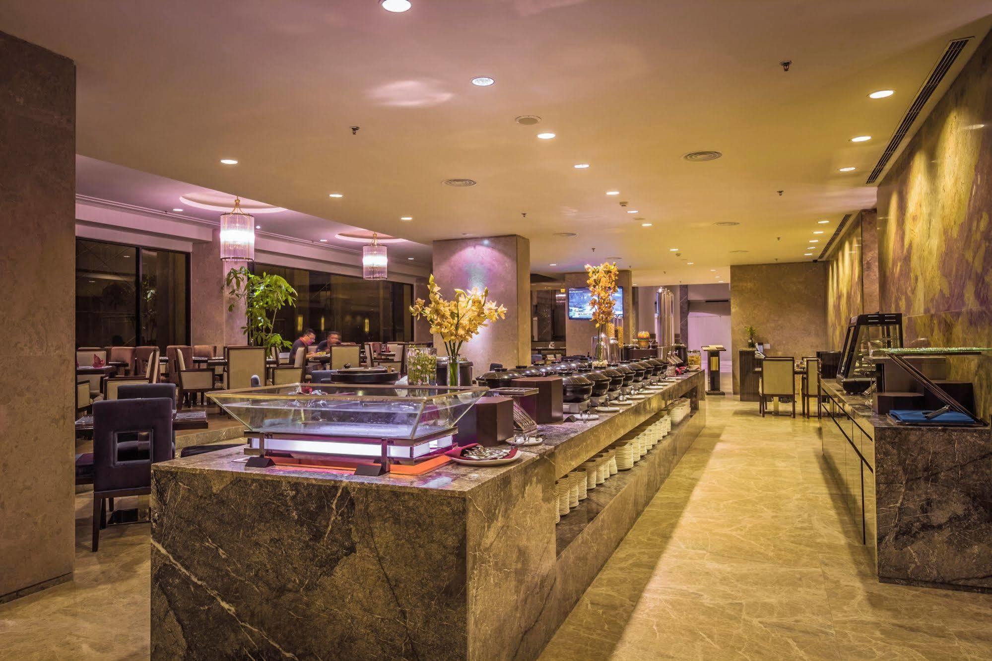 I Hotel Batam Nagoya Eksteriør bilde