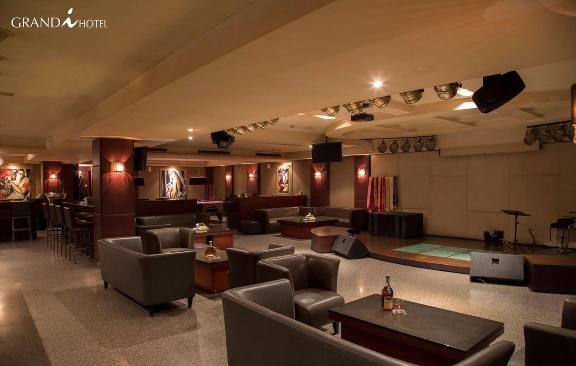 I Hotel Batam Nagoya Eksteriør bilde