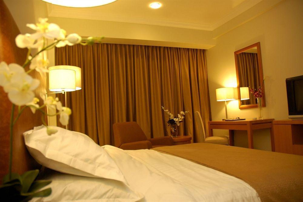 I Hotel Batam Nagoya Eksteriør bilde